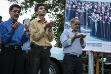 اقامه نماز در دستگاه‌های دولتی ضروری است